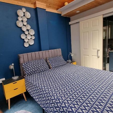 Bed and Breakfast Glebe House, Private Entrance, Free Parking On Drive, Self Check In, Netflix à Ashford  Extérieur photo