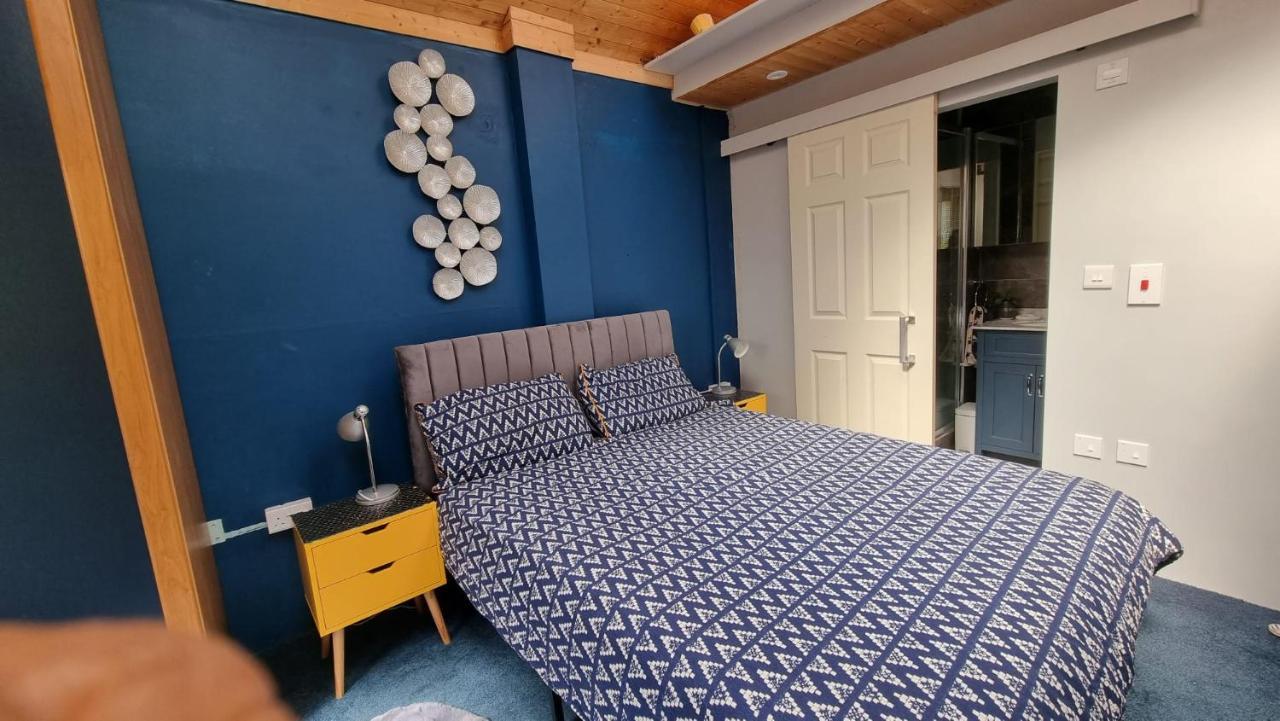 Bed and Breakfast Glebe House, Private Entrance, Free Parking On Drive, Self Check In, Netflix à Ashford  Extérieur photo